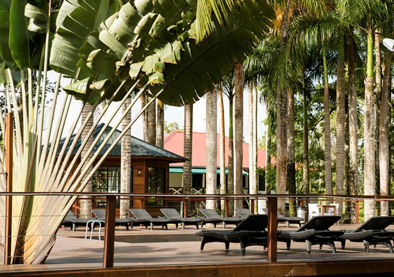 Plantage Resort Frederiksdorp 파라마리보 외부 사진