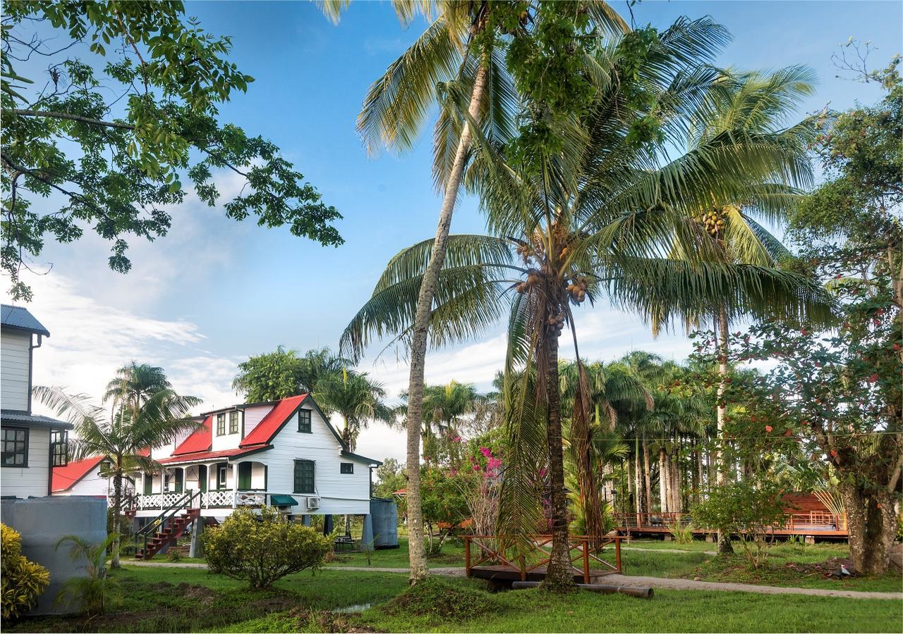 Plantage Resort Frederiksdorp 파라마리보 외부 사진